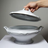 White fine porcelain soup tureen/vegetable dish from Limoges attributed to Barnardaud, vintage.