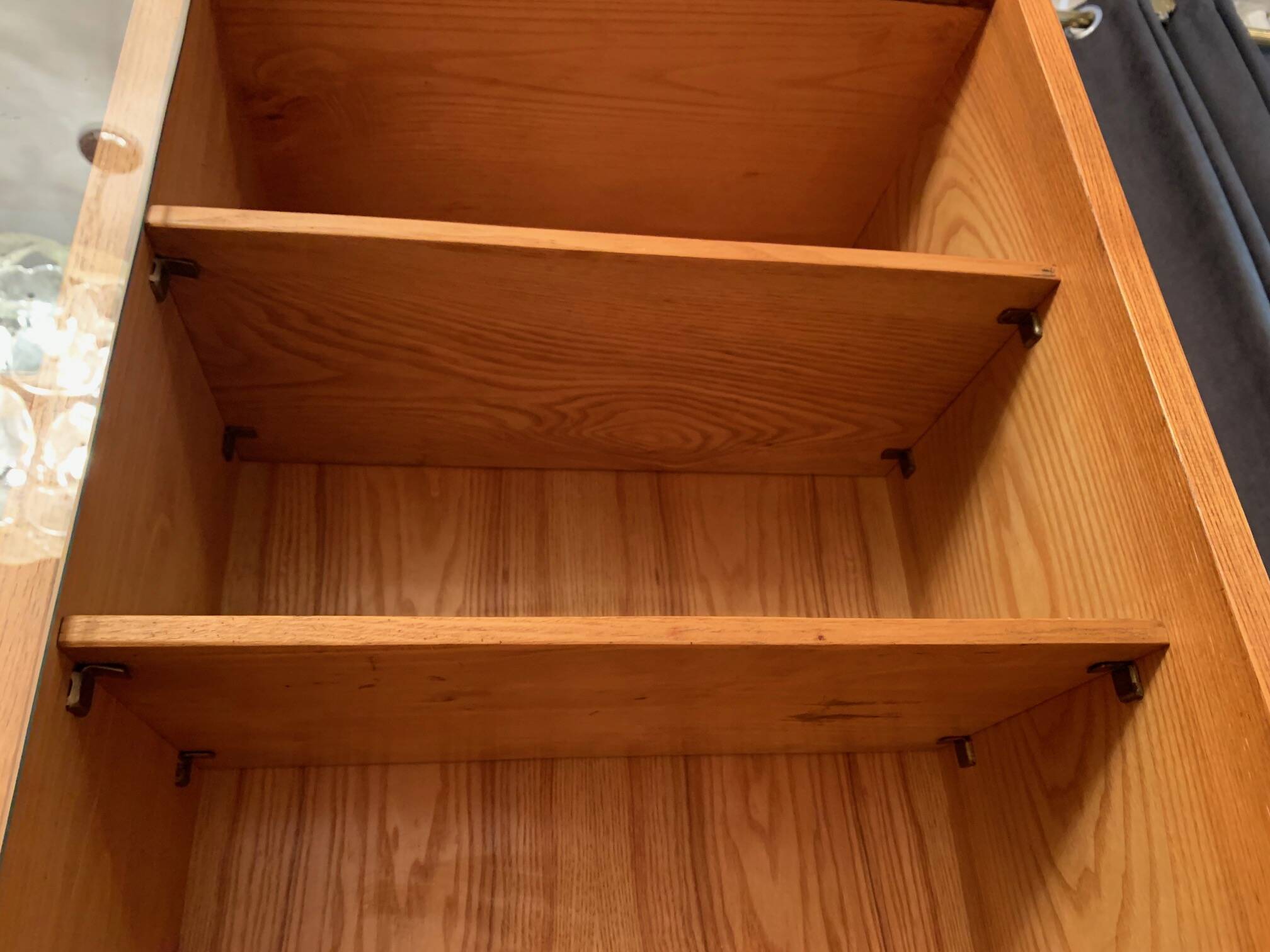 A unique bookcase-library designed by Mieczysław Puchała, Stołeczne Zakłady Drzewne Przemysłu Tereno