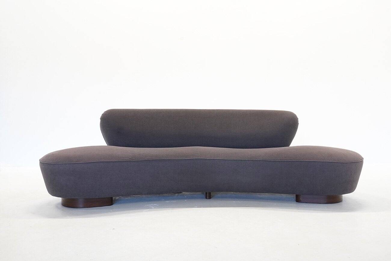 New York Collection Serpentine Sofa by Vladimir Kagan, 1990s