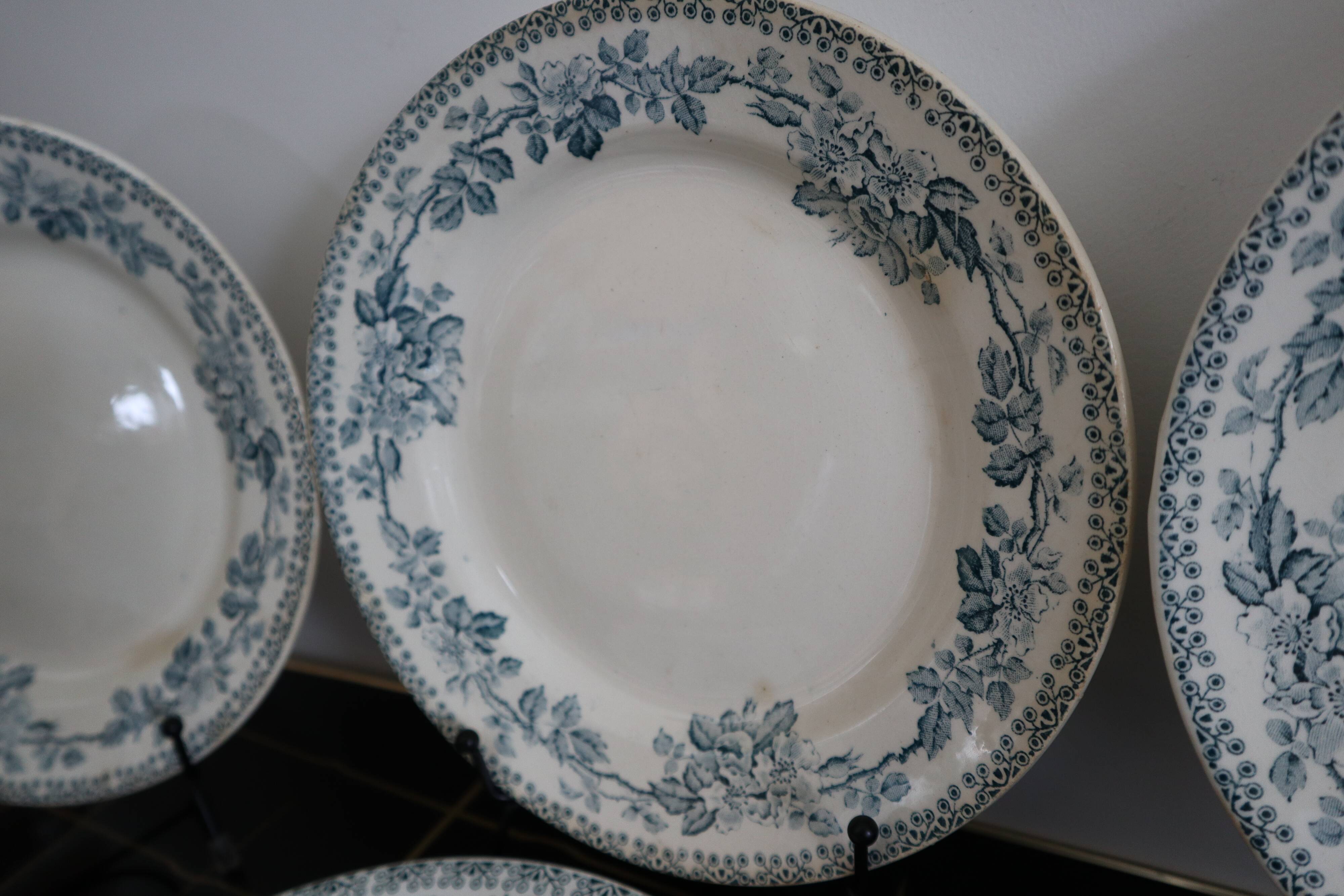 6 flat plates Terre de Fer model Guadeloupe Saint Amand