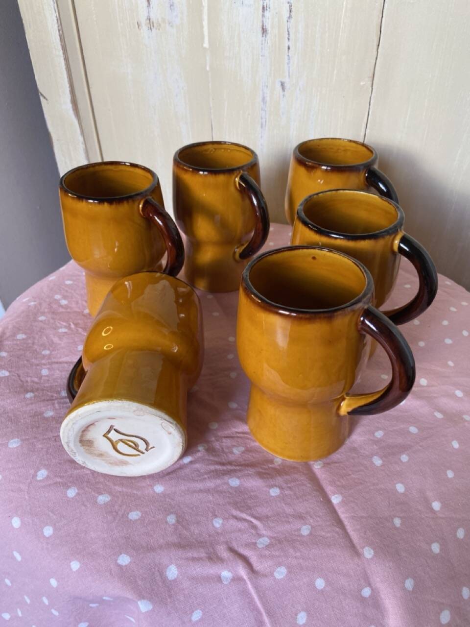 Vintage orange mugs 70s