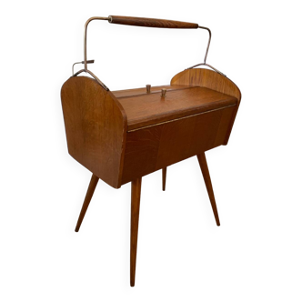 Small worker storage unit