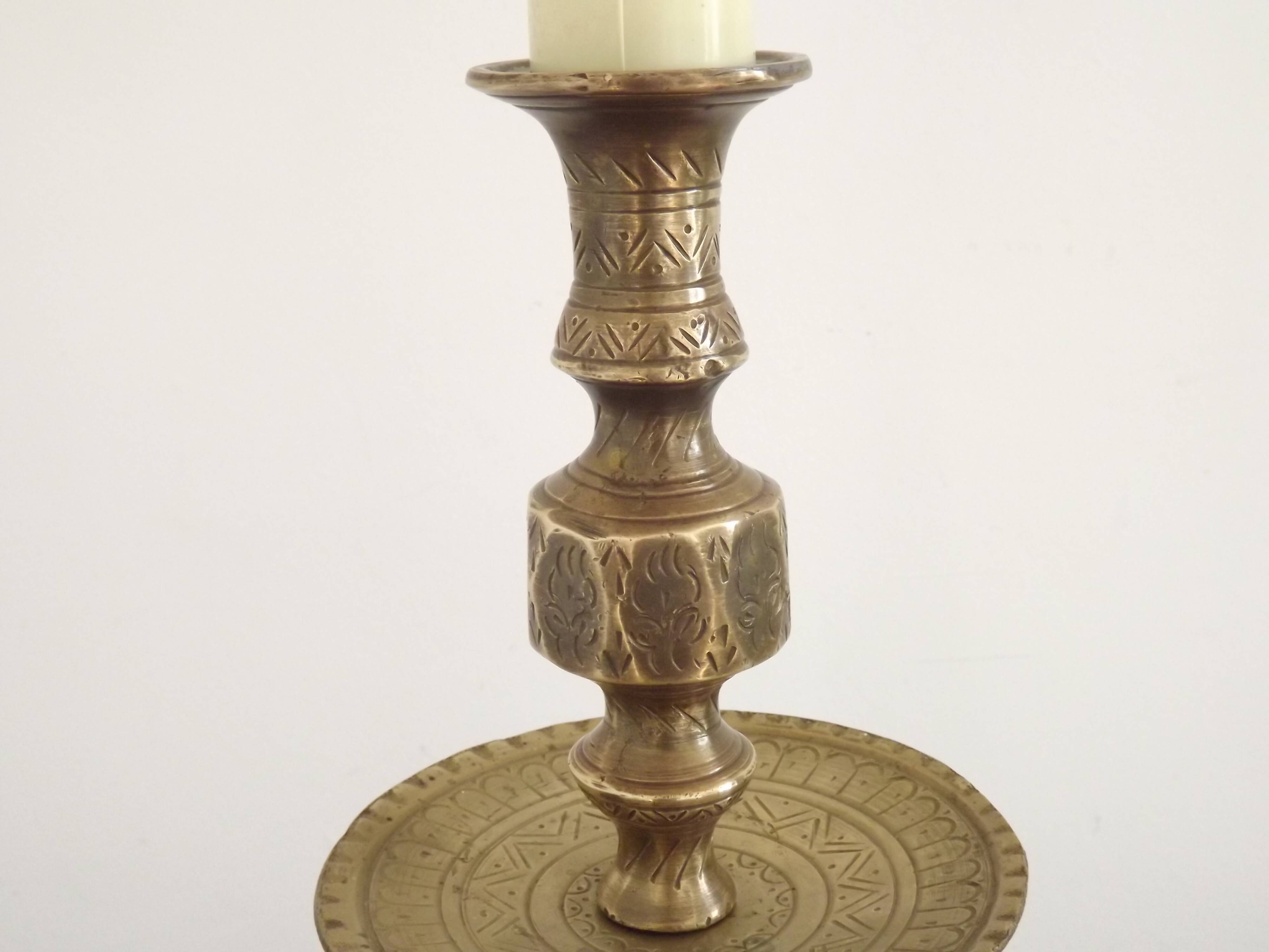 Electrified candlestick lamp base in solid brass, Morocco mid-20th century.