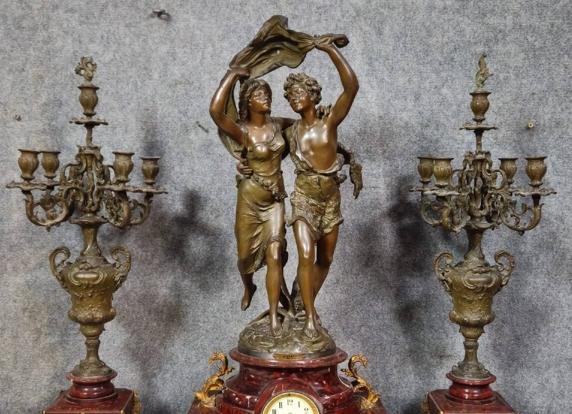 garniture de cheminée en trois pièces
