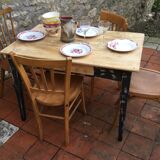 Black patinee farm table