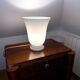Lampe tulipe Art Déco en opaline par CVV Vianne