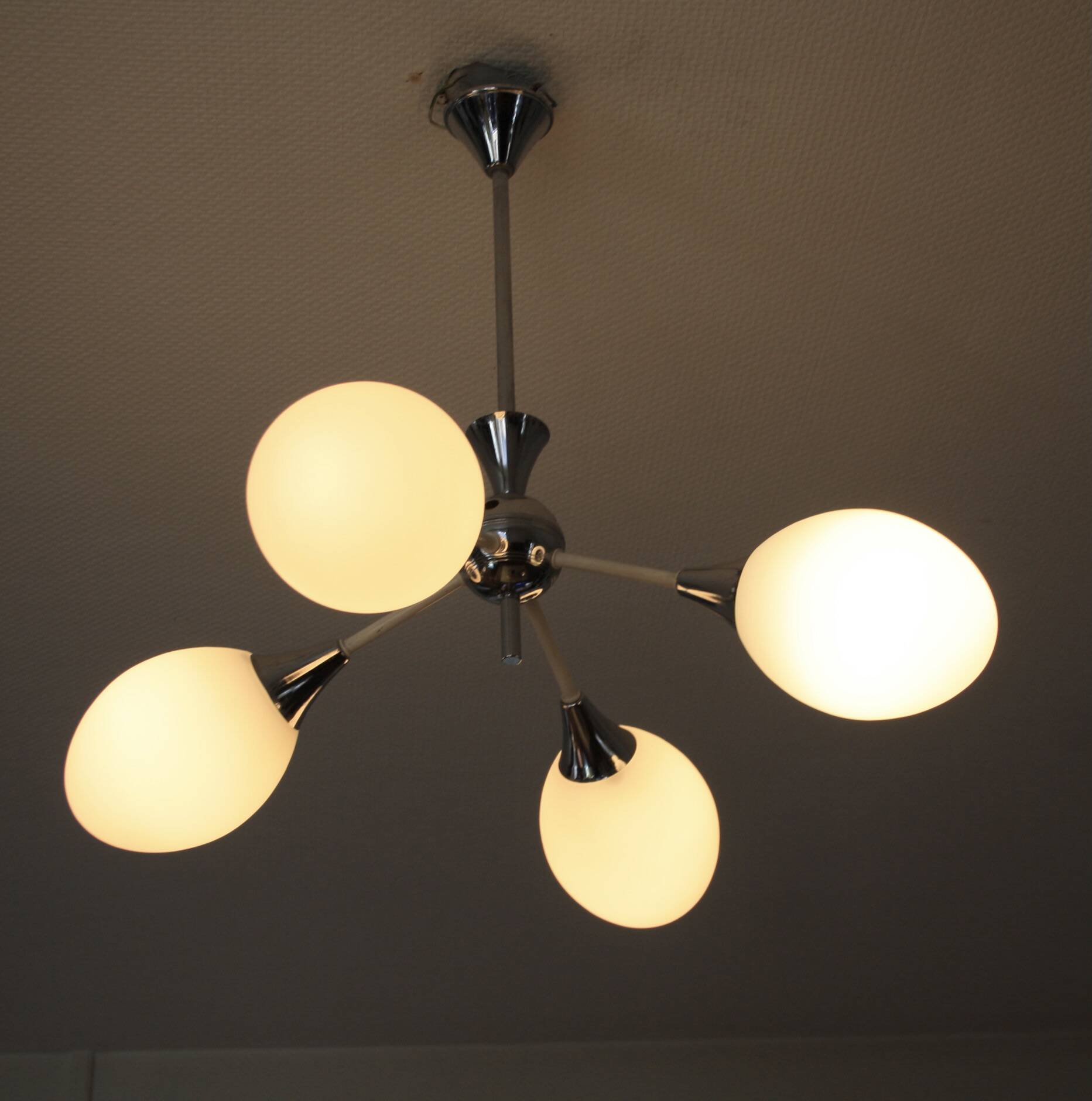 Sputnik metal & opaline chandelier