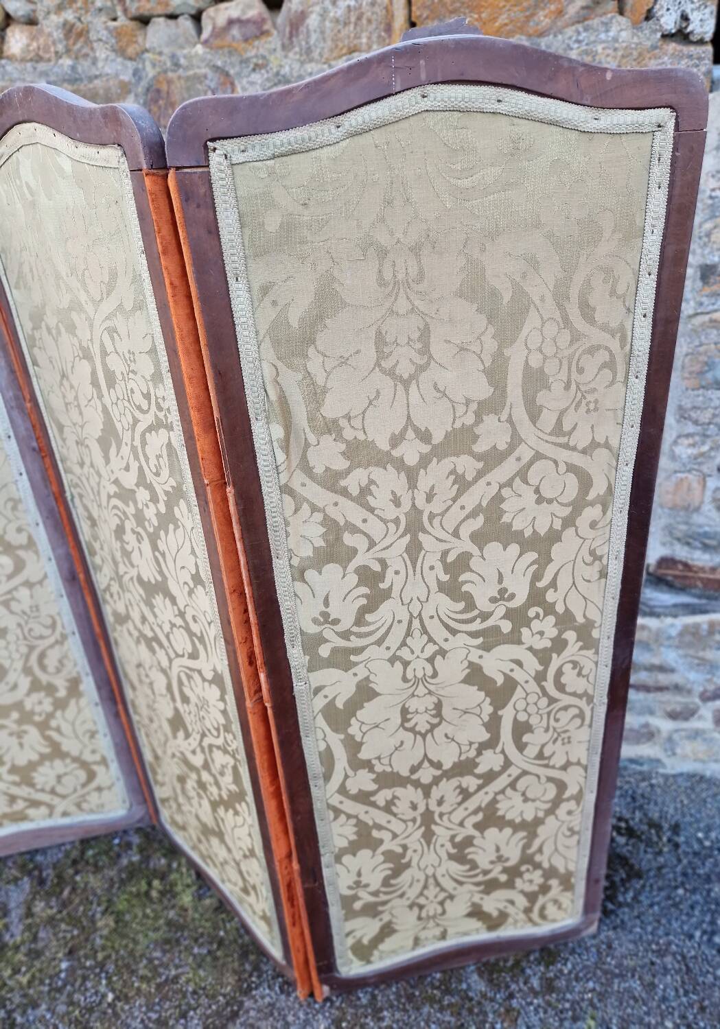 Late 19th century screen with 3 leaves