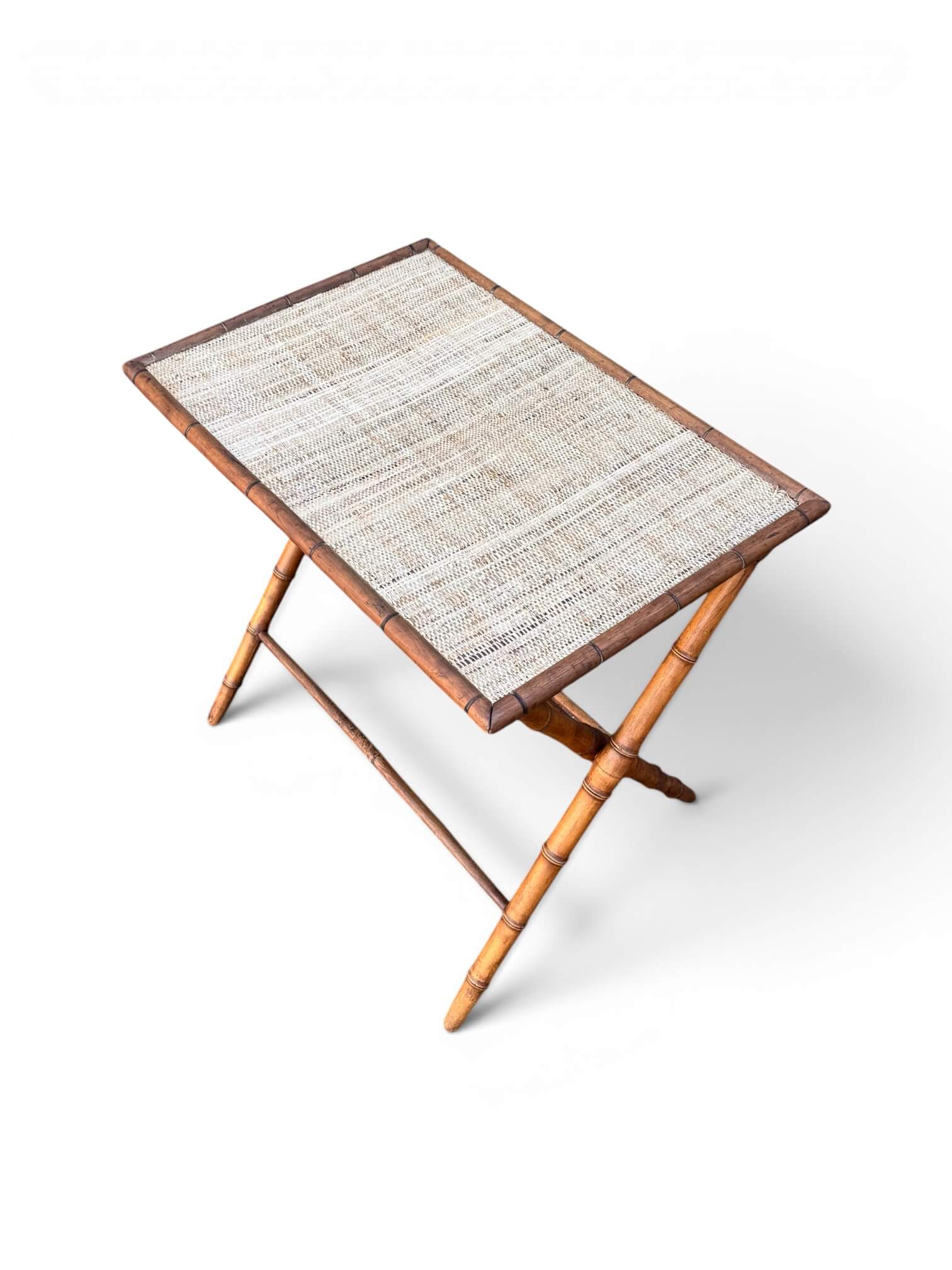 Table d’appoint pliante en faux bambou, époque 1900