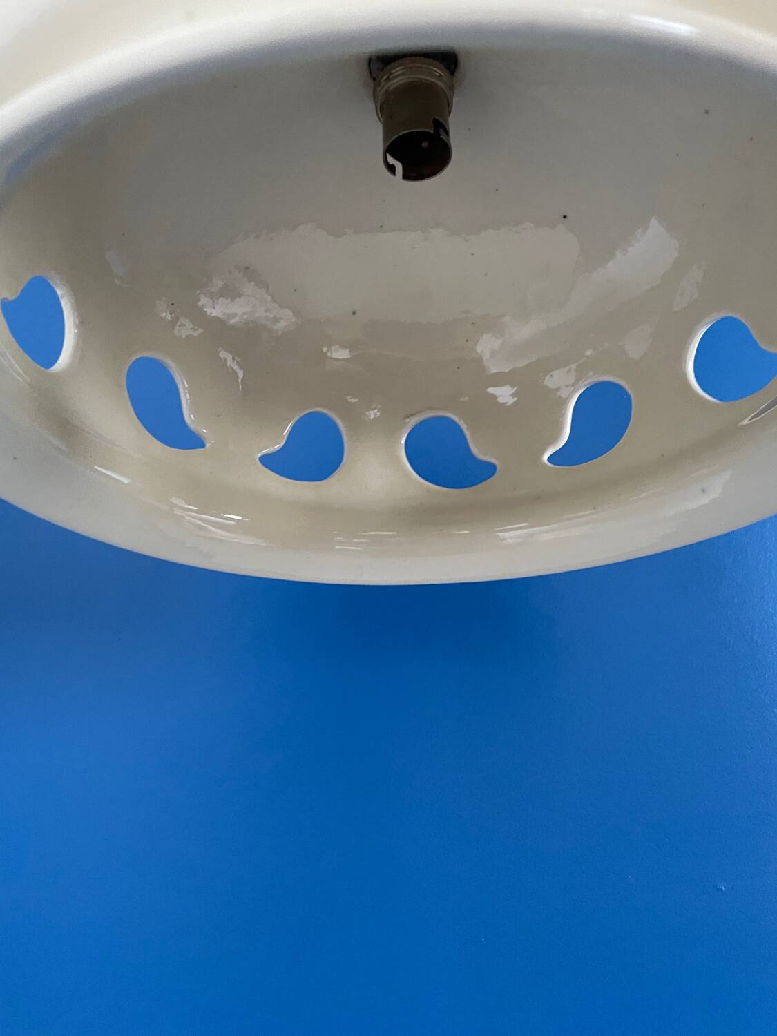 Green flower ceramic suspension