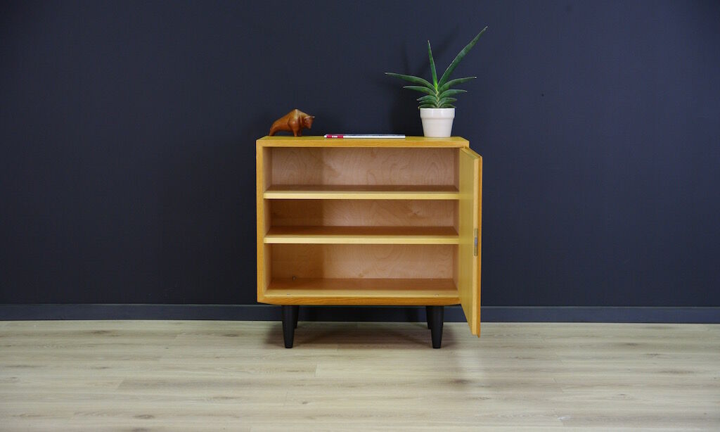 Dresser Carlo Jensen