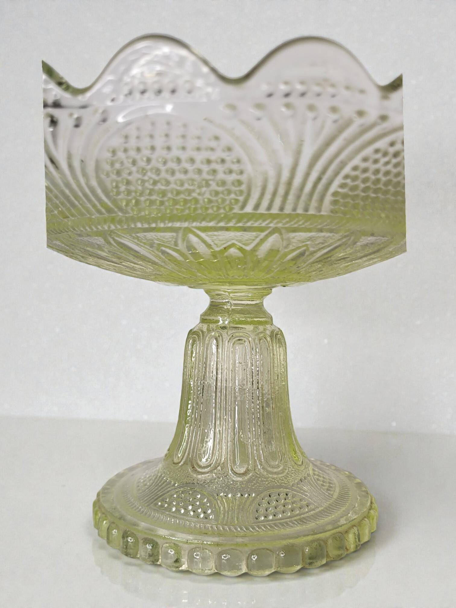 Fruit bowl / compote dish / centrepiece