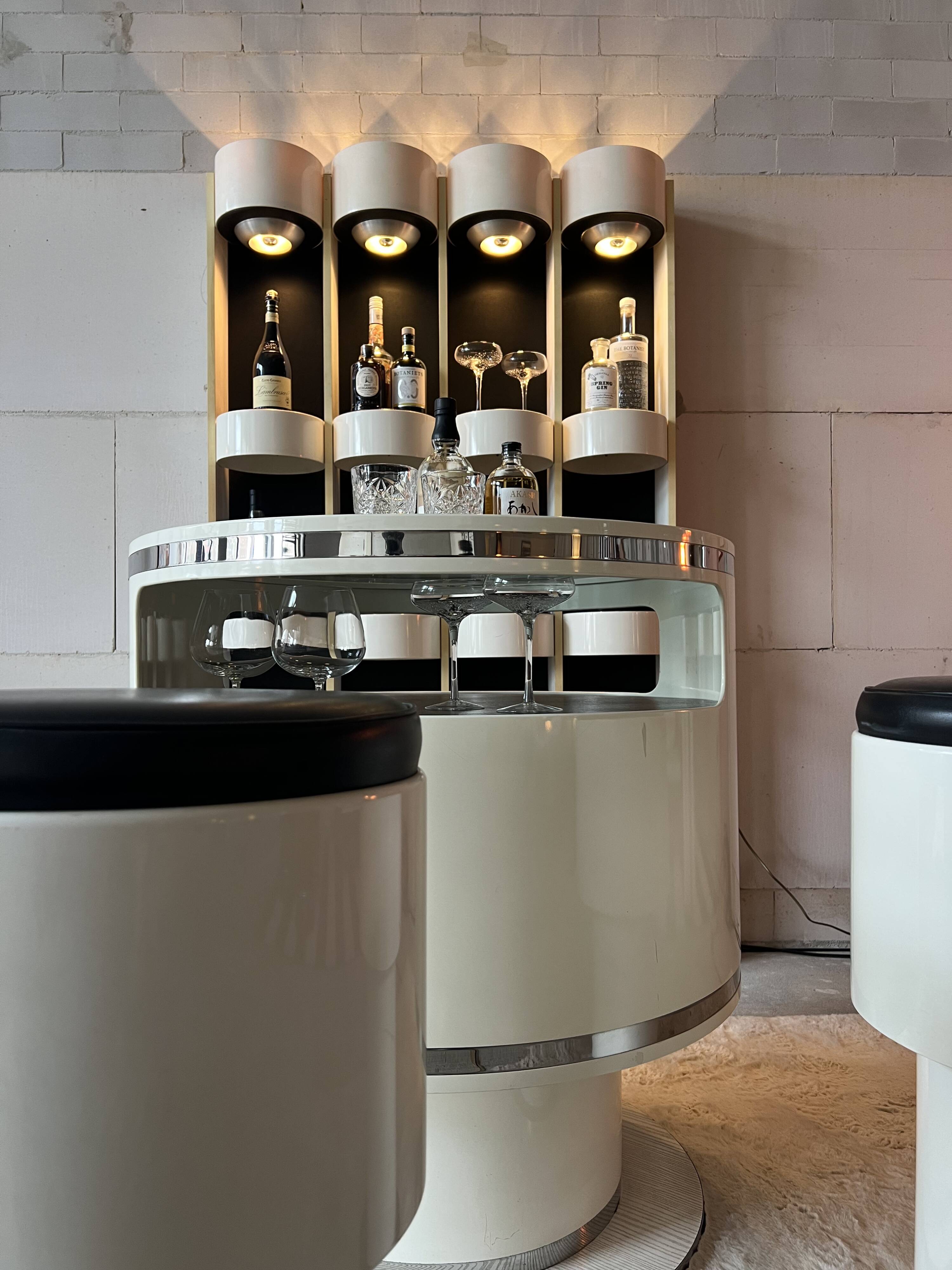 Joe Colombo dry bar, iconic Italian design