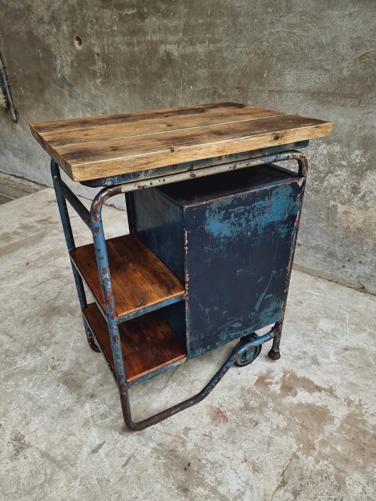 Industrial trolley workbench Citroen chest of drawers