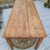 Farm table