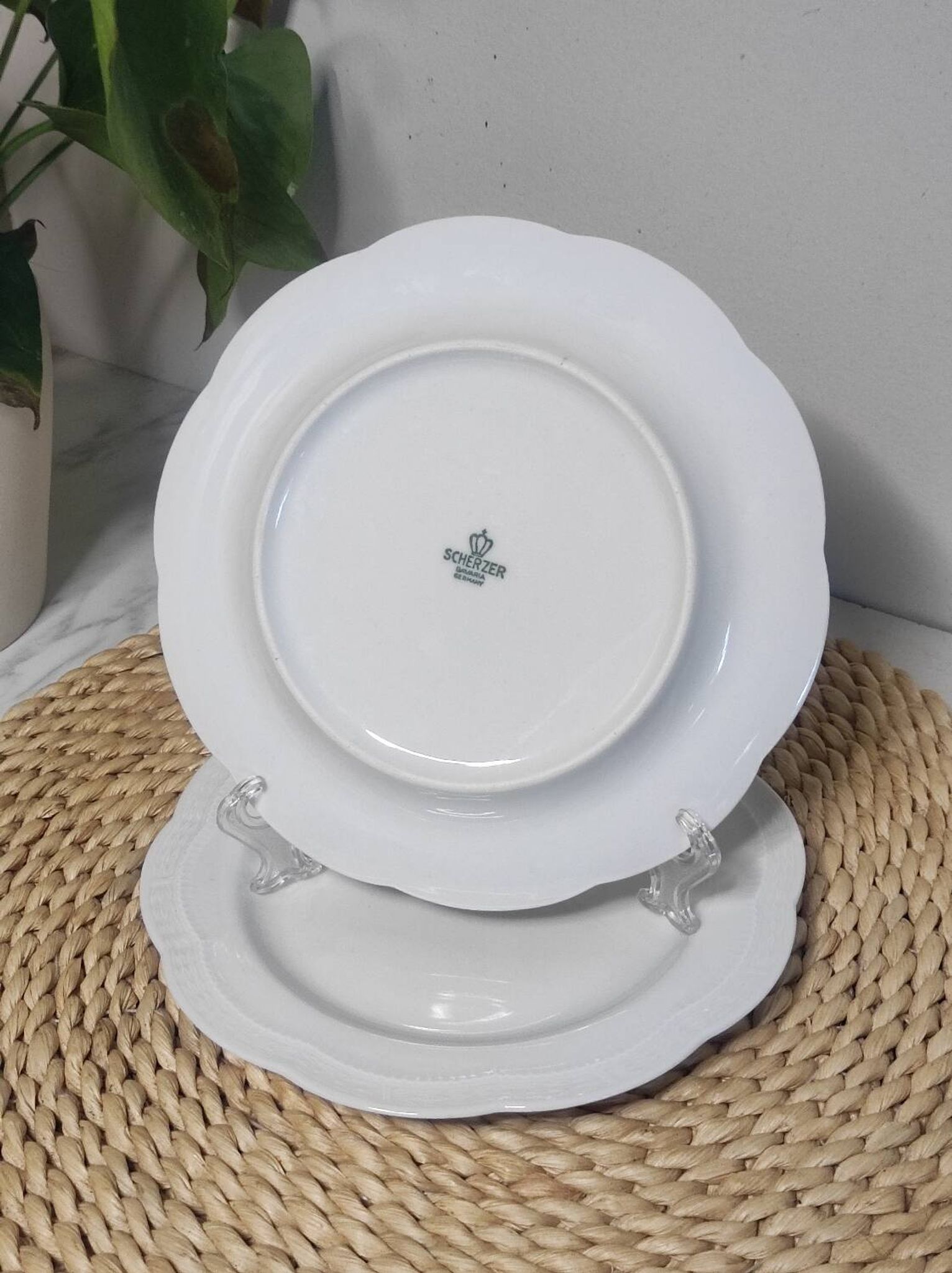 Assiettes à dessert en porcelaine