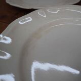 Set of 5 Sarreguemines flat plates in cream color