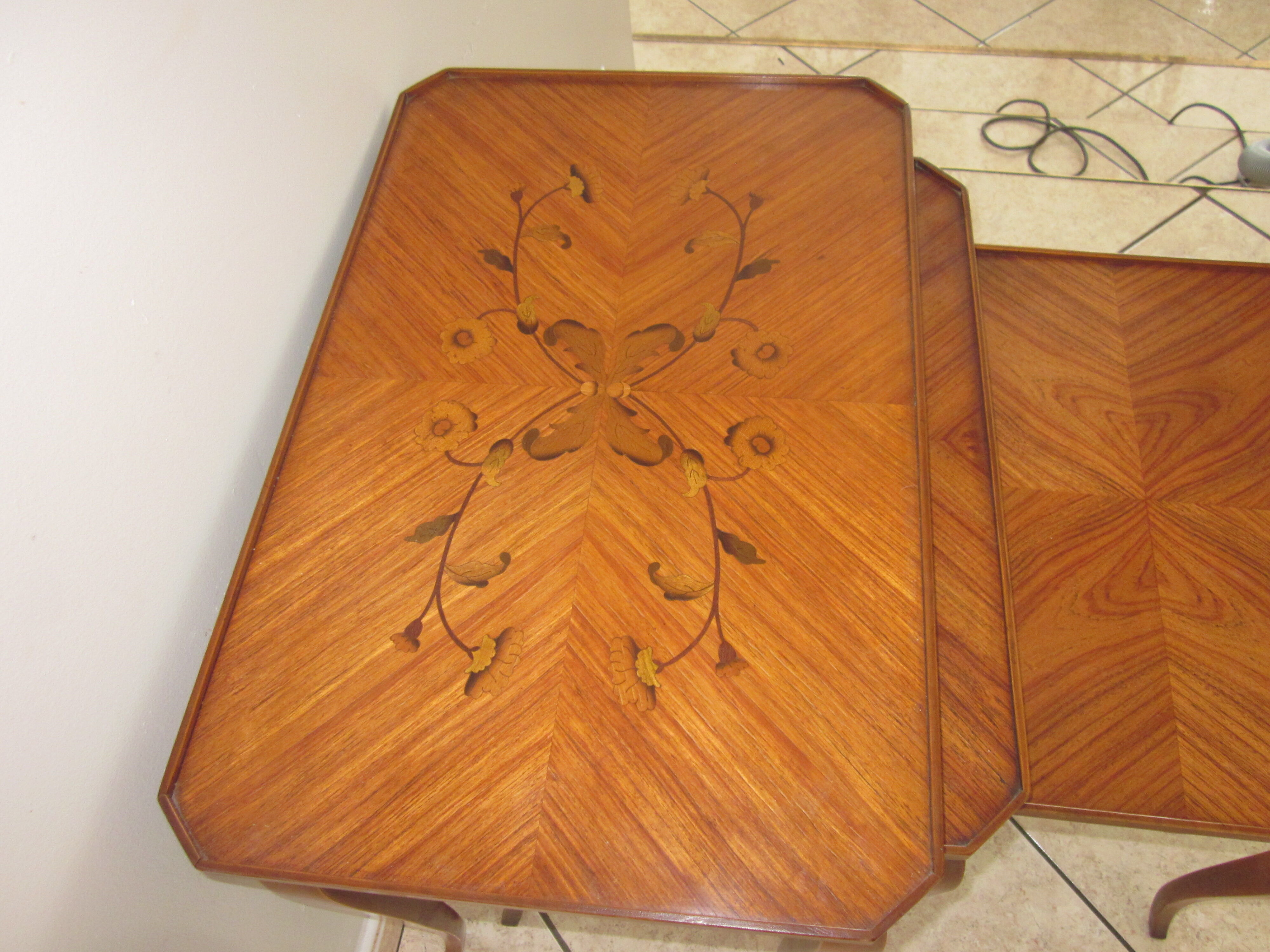 Trundle style tables