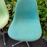 Series of 4 chairs by Eames editionHerman Miller
