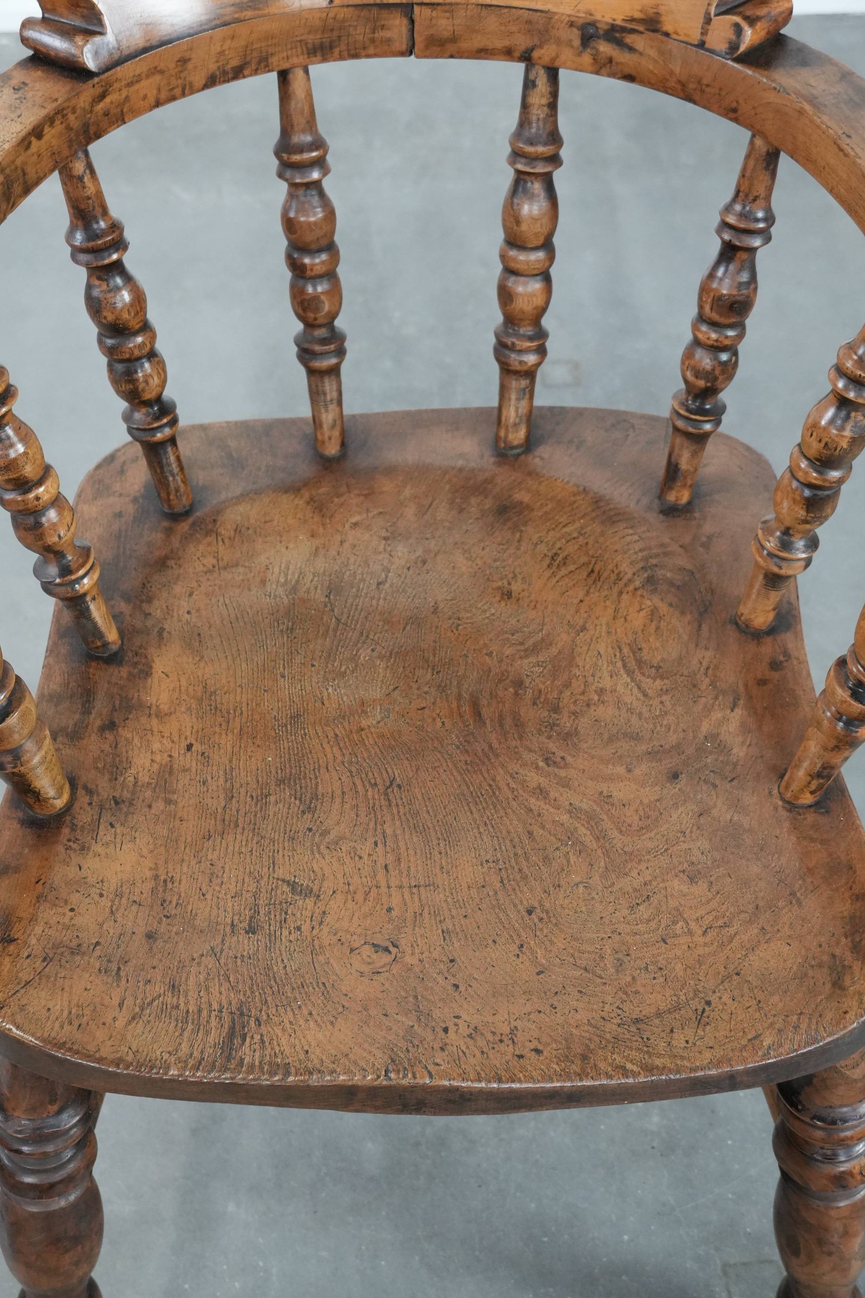 antique English captain's chair/ desk chair from the early 19th century