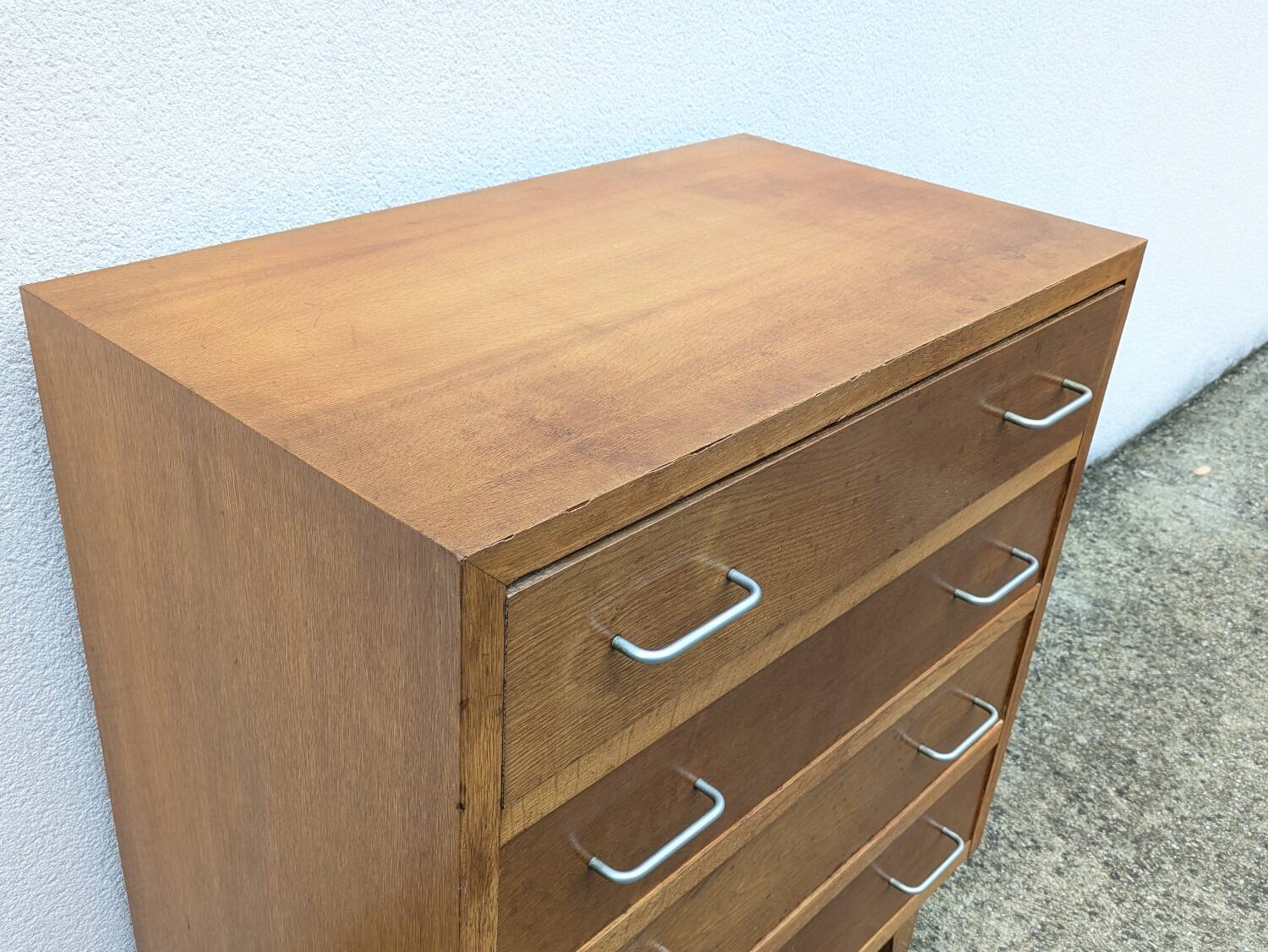 Vintage 1960s chest of drawers with compass foot