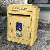 Reformed post office mailbox