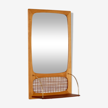Mirror with cane details