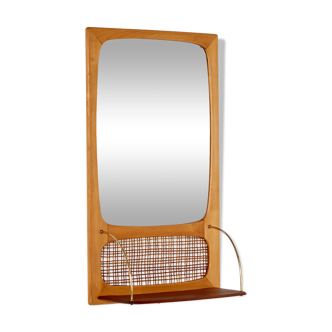 Mirror with cane details