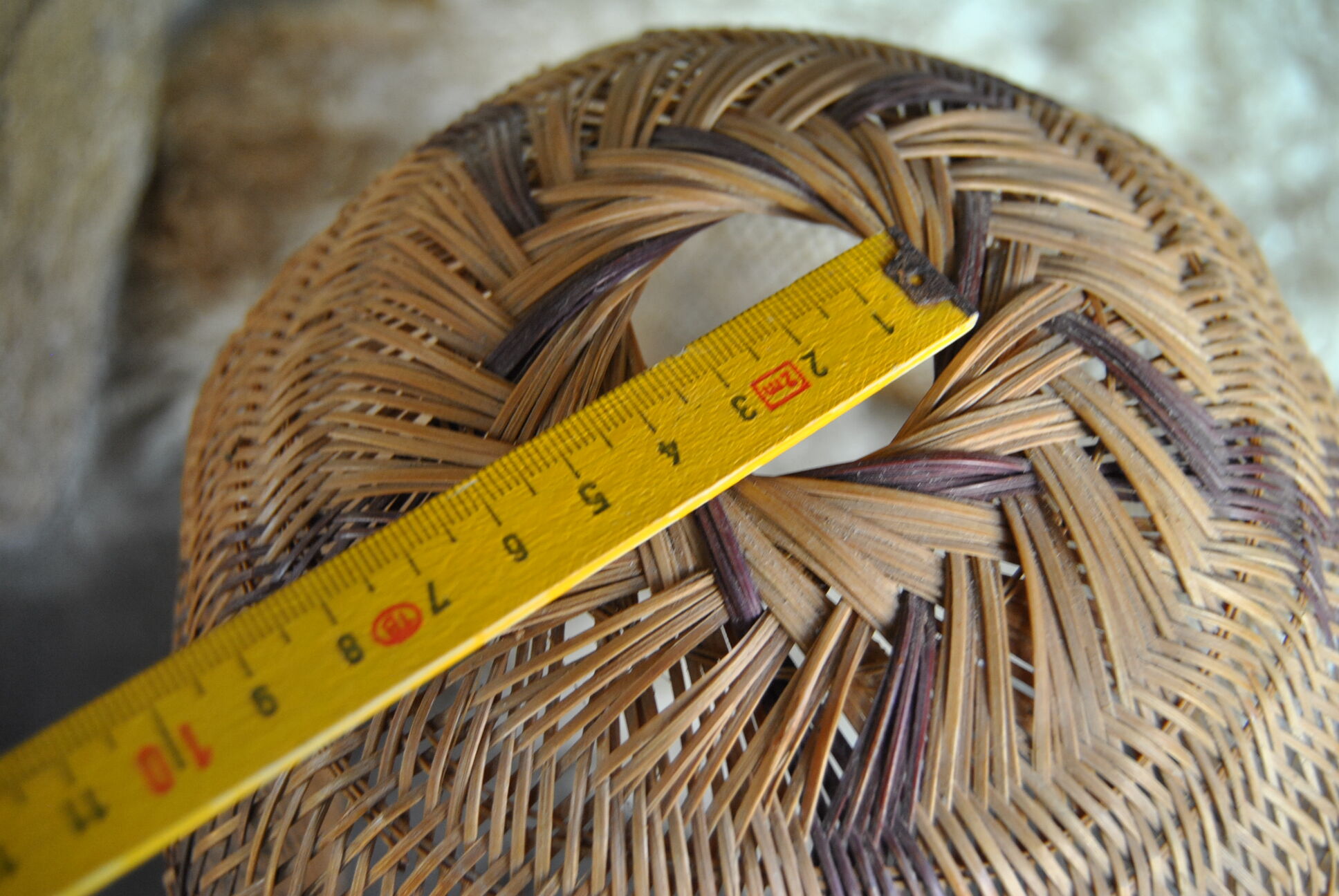 Braided raffia lampshade - Vintage authentic 70s