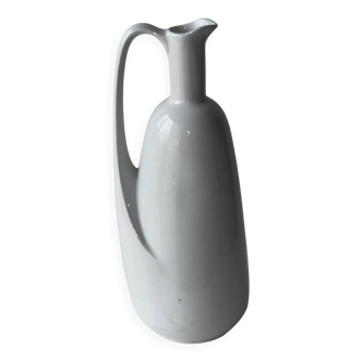 White porcelain ewer H26