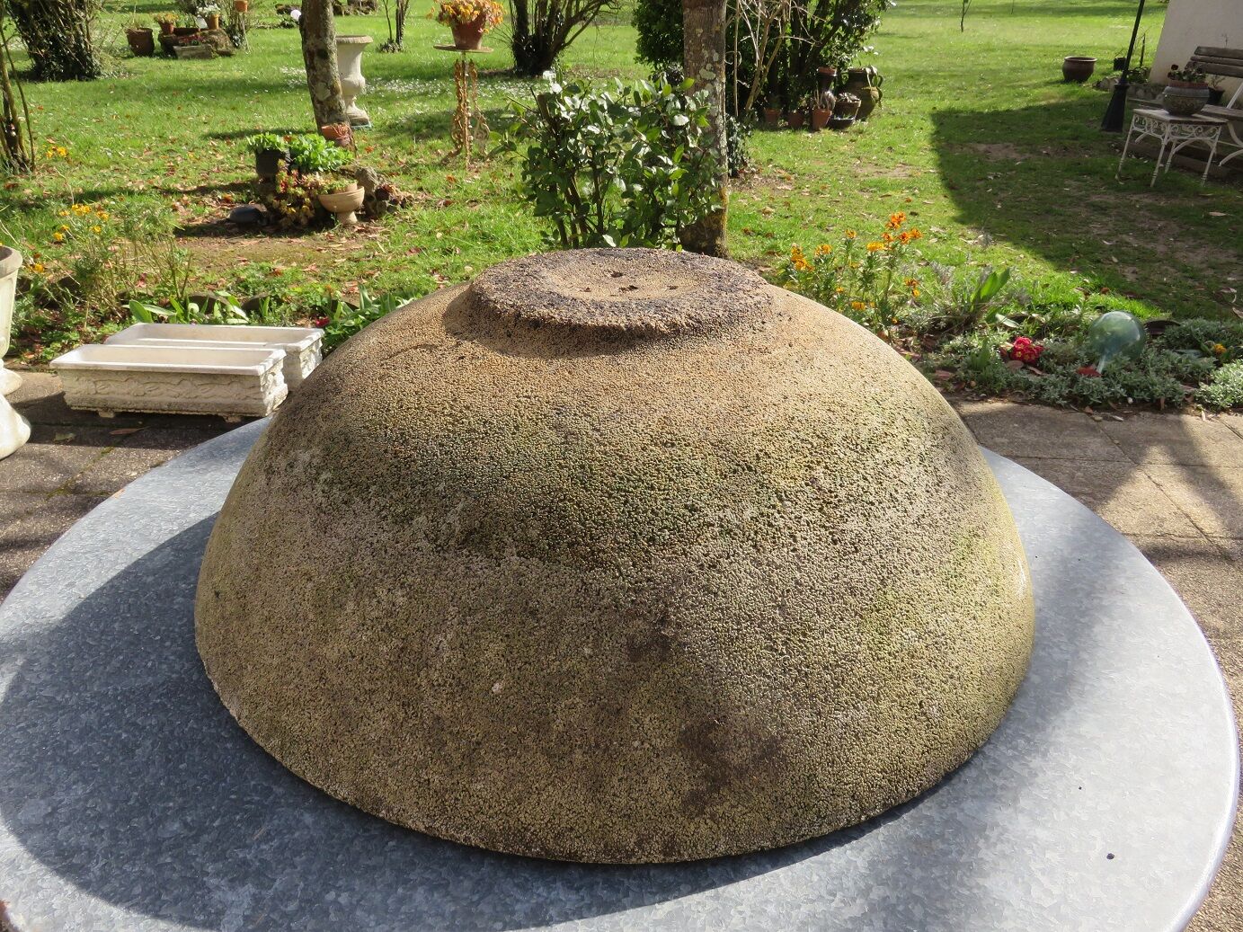 Gardener concrete basin