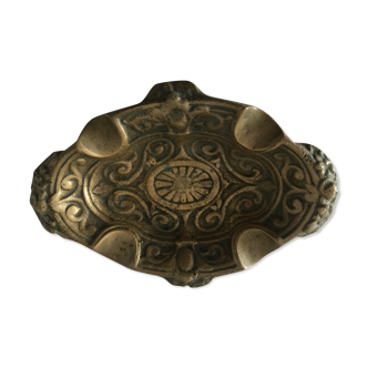 Brass ashtray or empty pocket