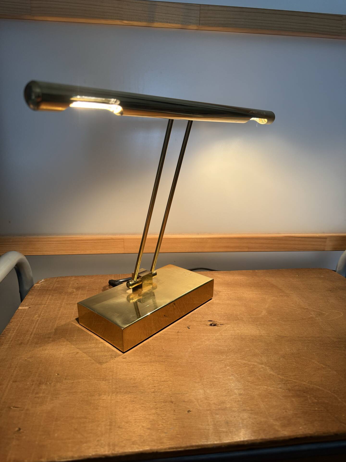 Modernist desk or piano lamp in gilded brass - 1970s/80s