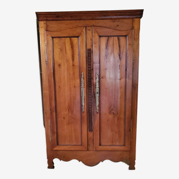 Armoire bretonne