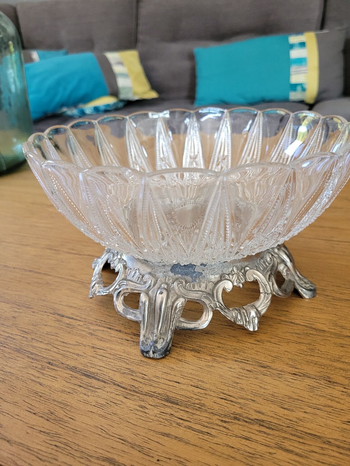 Glass cup