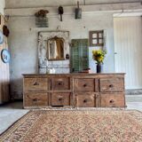 The workshop cabinet with 8 drawers.