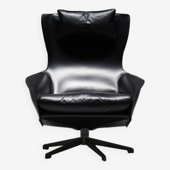 Black leather Cab 423 by Mario Bellini for Cassina