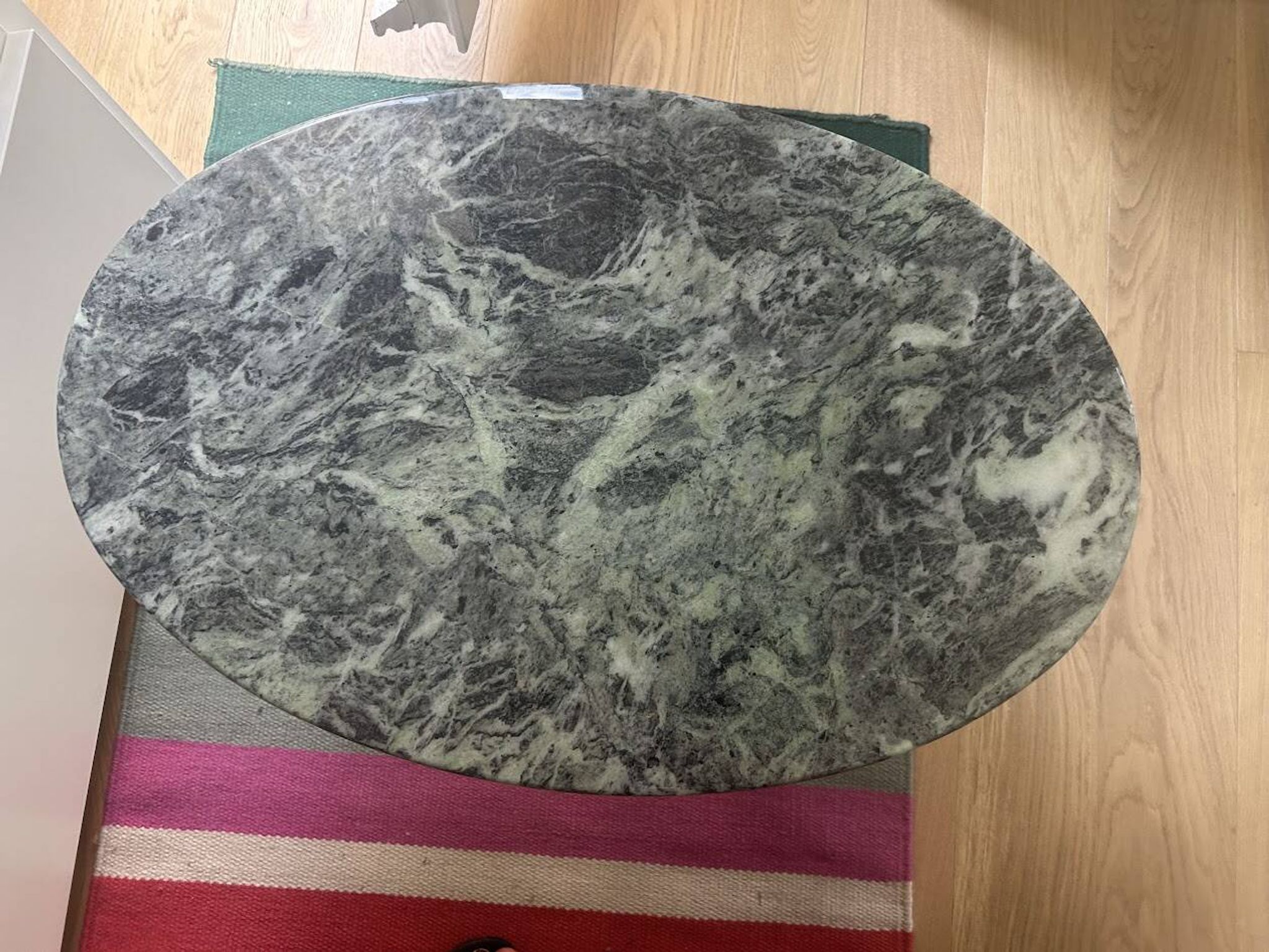 Pseudo Knoll gueridon green marble