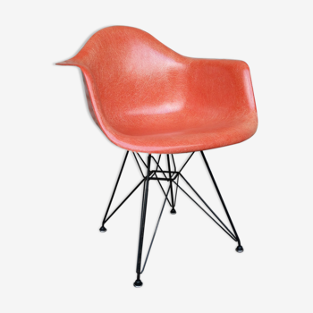 DAR armchair Charles Eames for Herman Miller 1957