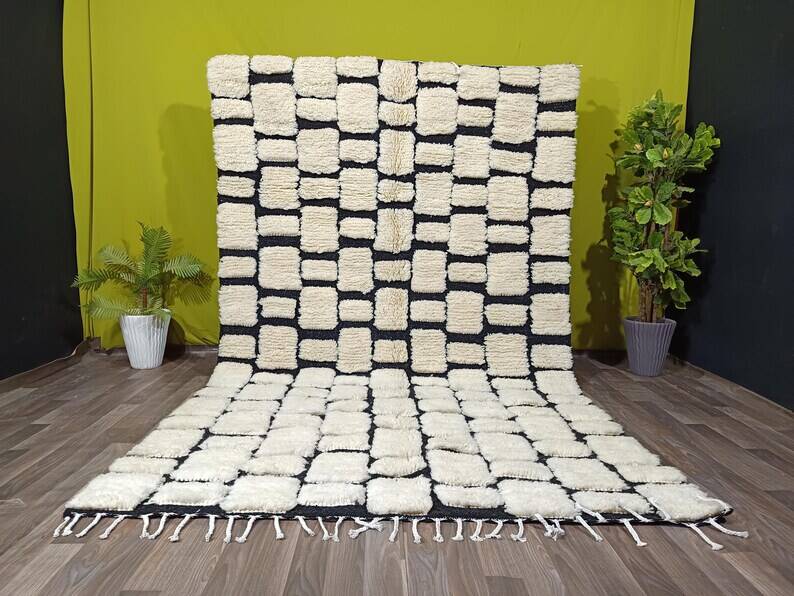 Moroccan Berber rug white-black 200cmx300cm