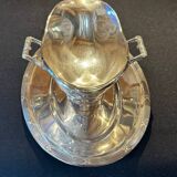 Saucière en métal argenté, style louis XVI