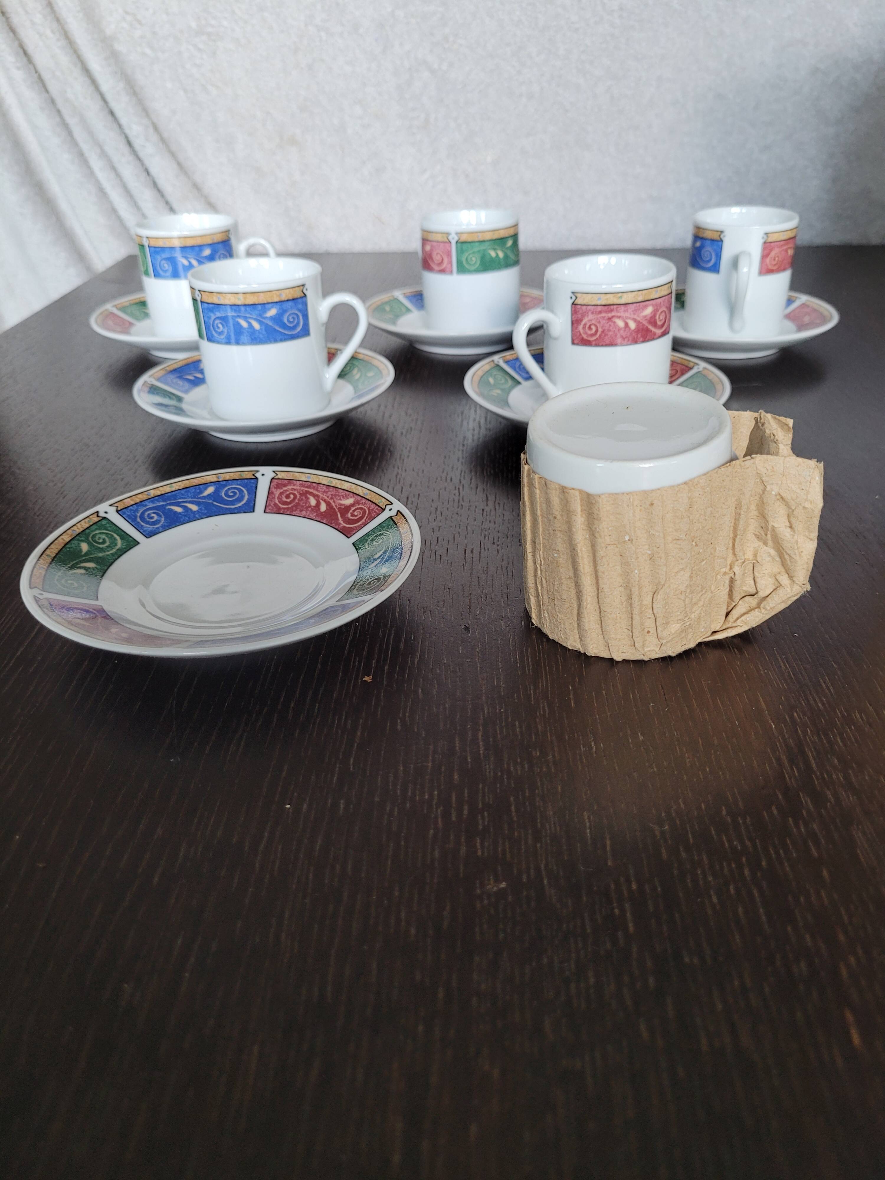 6 coffee cups with saucer