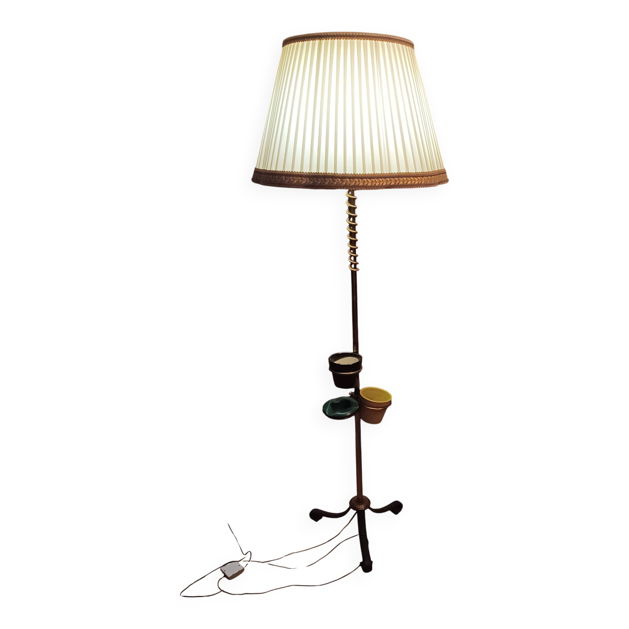 Floor lamp