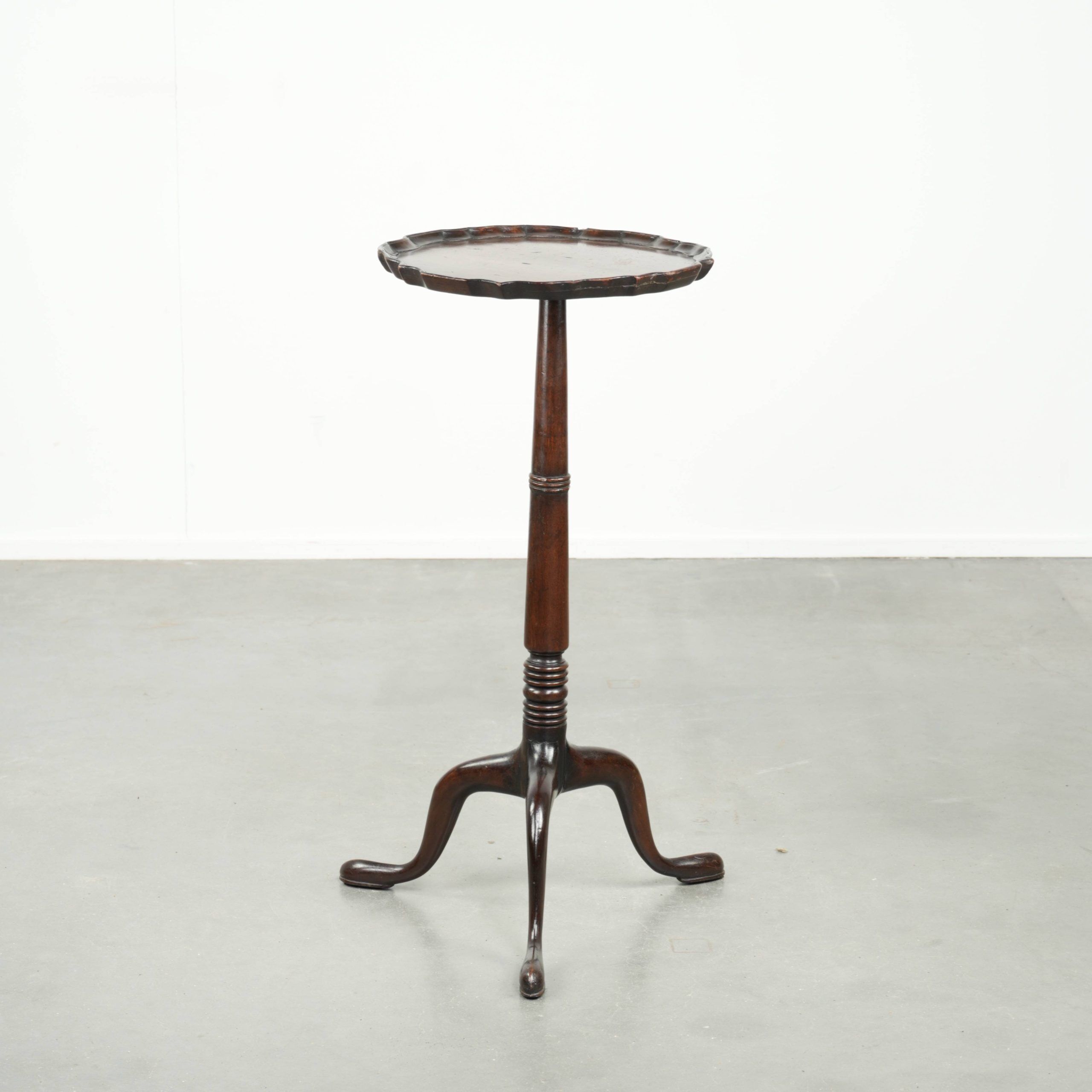 Antique English wine table / plant / side table from the late 18th century