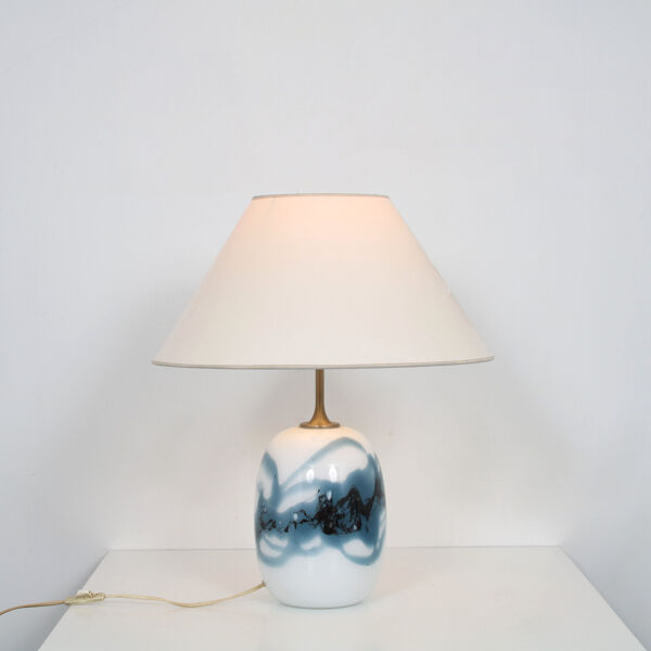 lampe de table des années 1970 par Holmegaard au Danemark