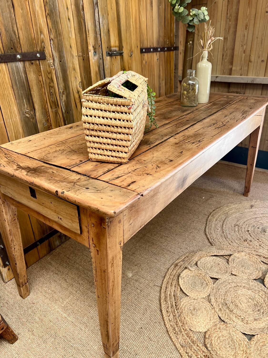 Farmhouse table