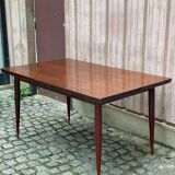 Scandinavian extendable dining table made of solid wood and rosewood, 220cm.