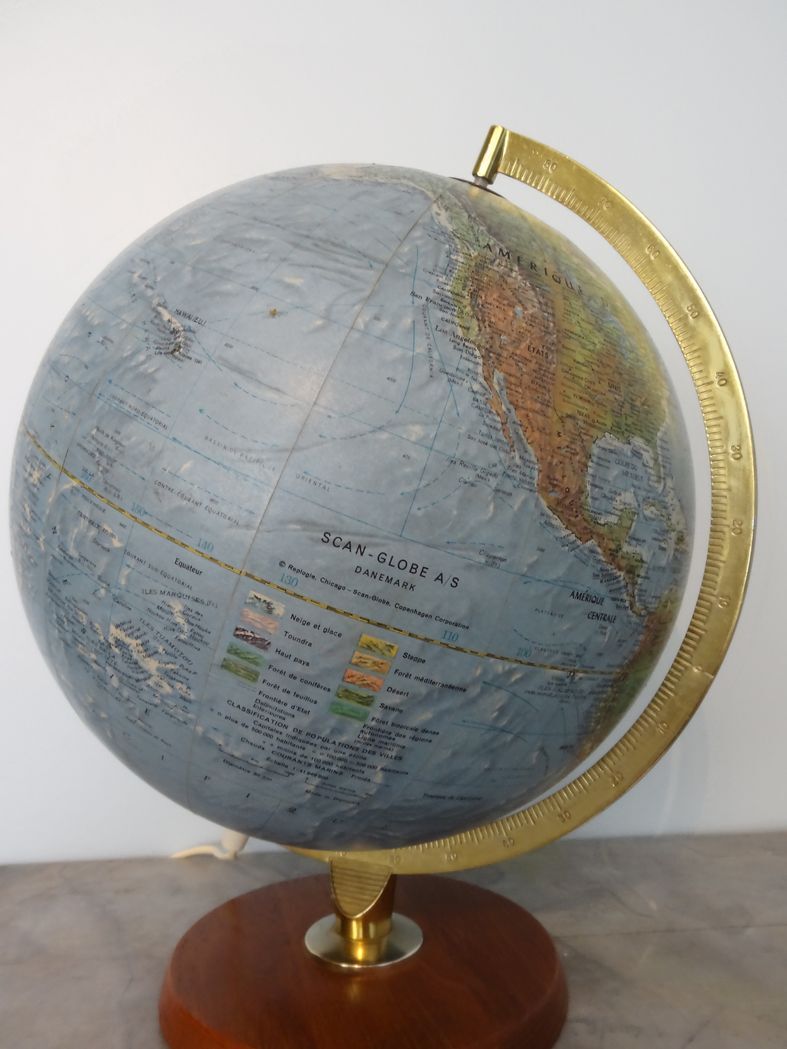 Globe Earth 50/60 foot wooden