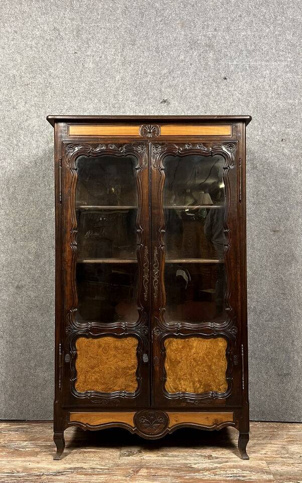 Louis XV style Bressane bookcase in walnut and burl circa 1900-1940
