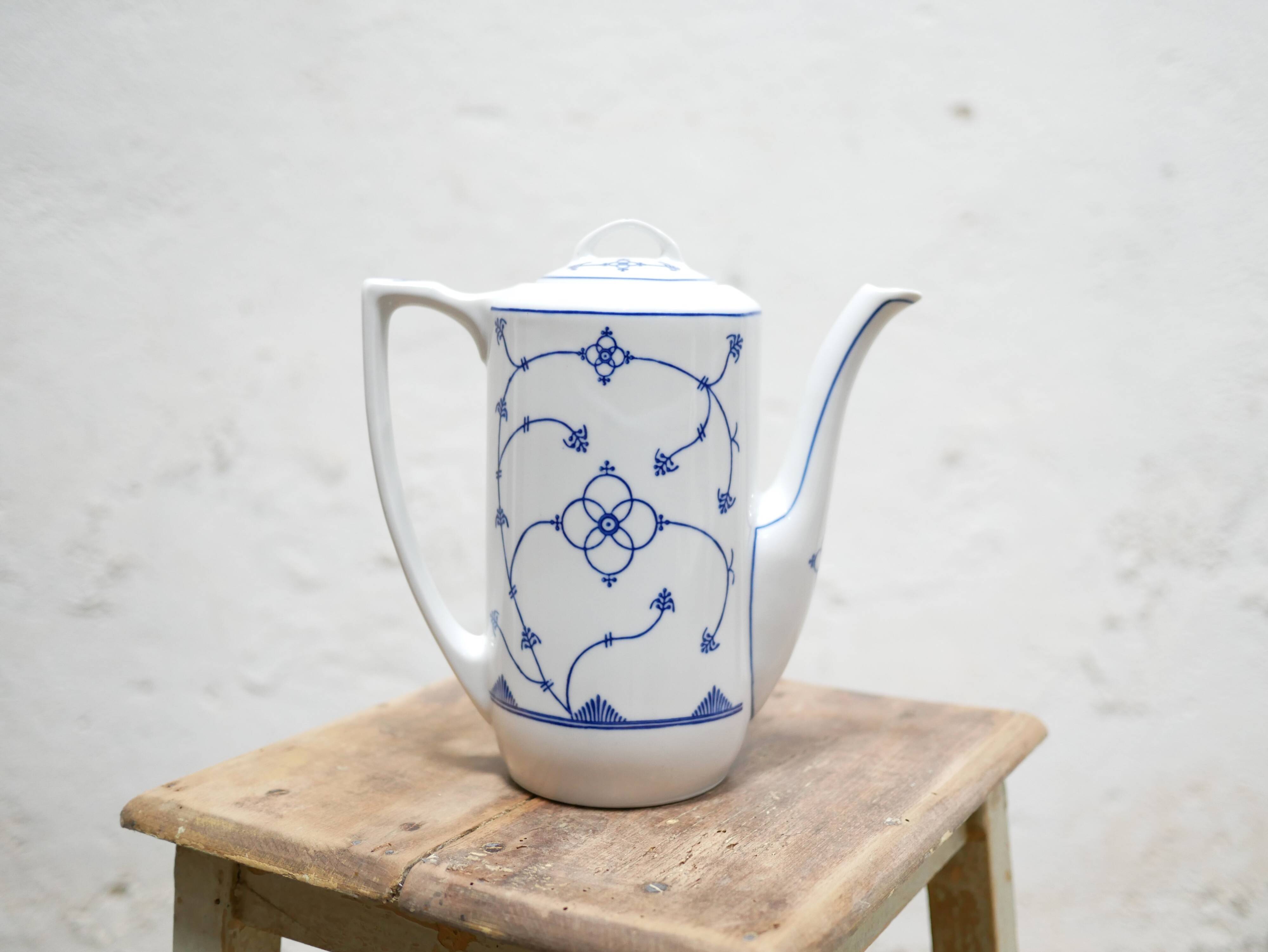 Vintage porcelain coffee pot produced by Jäger Eisenberg, Germany